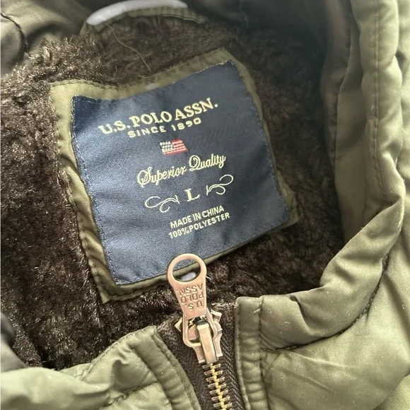 U.S. Polo Assn. Men's Green Puffer‎ Jacket with Hood Size L Casual - Picture 8 of 10